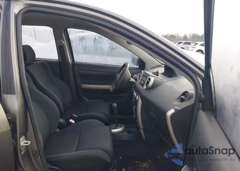 2004 Scion Xa z USA, uszkodzony, nr VIN JTKKT624940066841